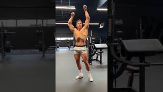 Arnold's son Joe Baena #shorts #pose #arnold