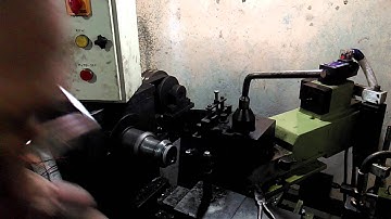 Hydraulic copy turning attachment