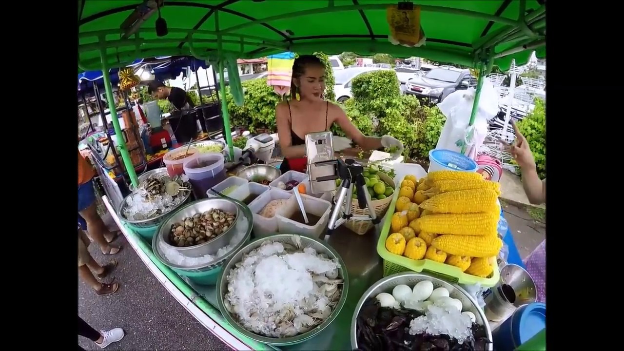 Miss Beer เจ้เบียร์ คนละยำ แซบปากเปิดยำซาเล้งที่ขายดีที่สุด Raw Spicy Seafood Salad Prachub kirikhun