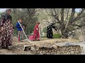 Helping grandma and wheat thumbs in local methods and cottage construction