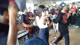 BACK SMOKE - Mencintaimu Live AT : Gedung Biru Kalimalang (Bekasi)