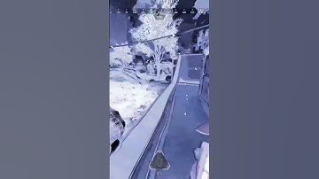 There’s no way he didn’t heard 😂 #apexlegends #apexhub #apex #apexsquad #apexlegendsclips #apexzone