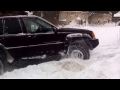 Grand Cherokee 5.2 V8 in deep snow