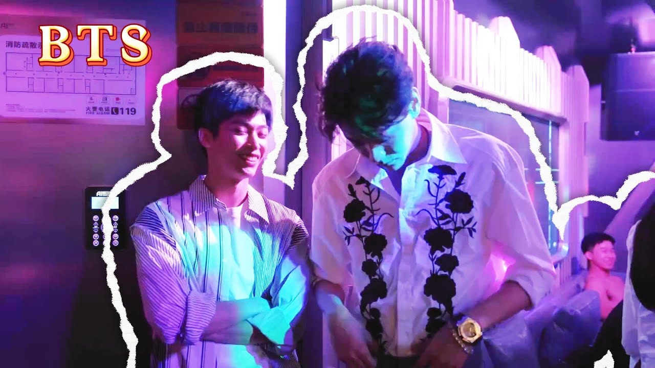 😱【Одета ли ты?】Тян Лэй срывает одежду Чжэн Пэн! Он дрожит от стыда 💥KTV битва сумасшедшая ❗