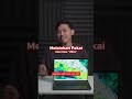 Laptop ini kok layarnya cakep yaa?