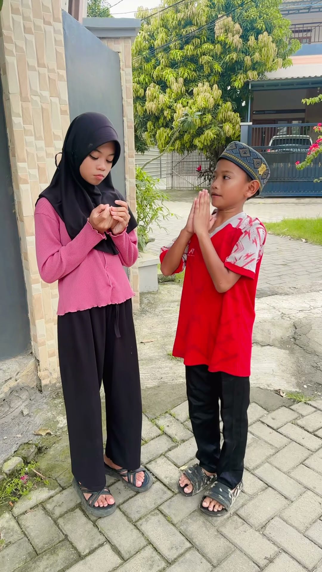 ASSALAMUALAIKUM SEMOGA DI JAWAB YA ?
