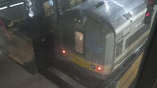 LIRR: Babylon M3 train #6132 leaving Penn Station!