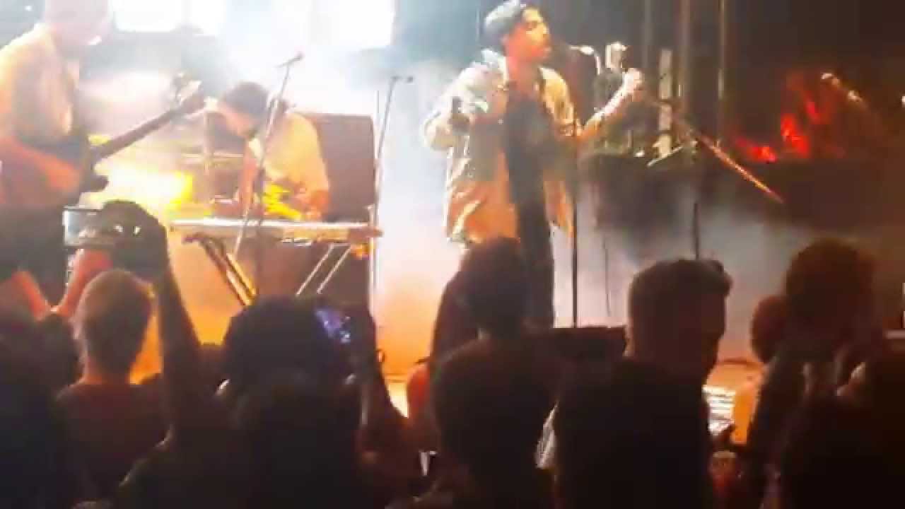 Young The Giant at Sulafest 2015, India