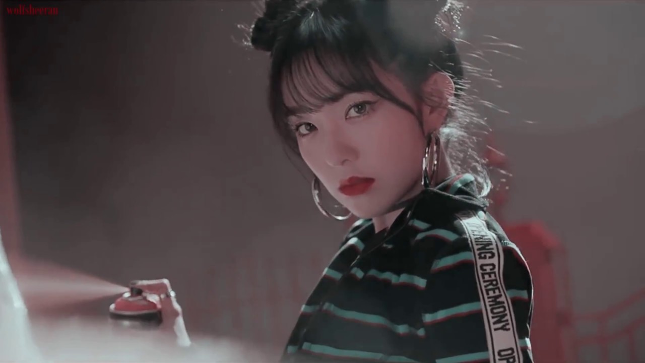 red velvet bad boy but it's bad blood