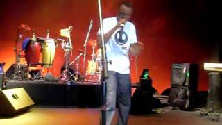 D-Lon - Poeira No Nuts Show Da Ary [HQ].mp4