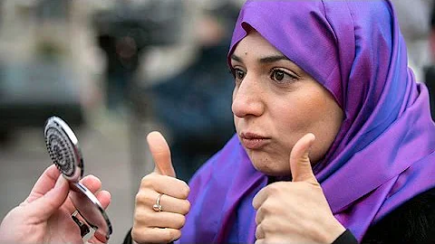 Is the Niqab issue dividing Canadians?