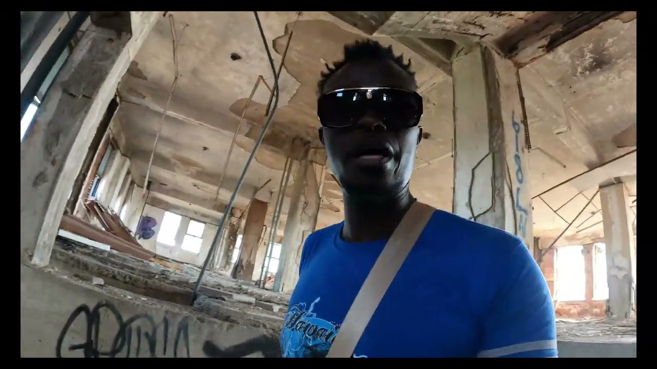 GHETTO STREET HOOD & ABANDONED BUILDINGS OF EAST ST LOUIS