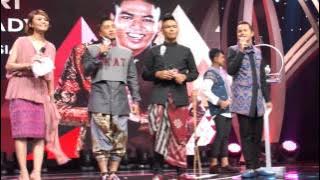 IIS DAHLIA & RINA NOSE-FITRI INI APALAH APALAH KOPLO, D'ACADEMY ASIA 26122015 FULL HD