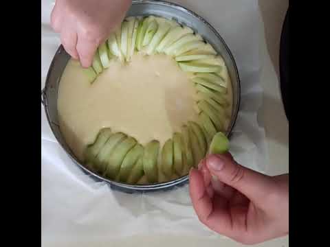 עוגת תפוחים בחושה קלה להכנה