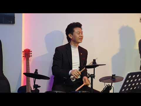 사랑하며 살아가요 / 가수 유채화 (원곡 :신소이)