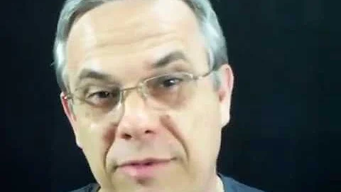 Como eram os deuses gregos apresentados como mitos?
