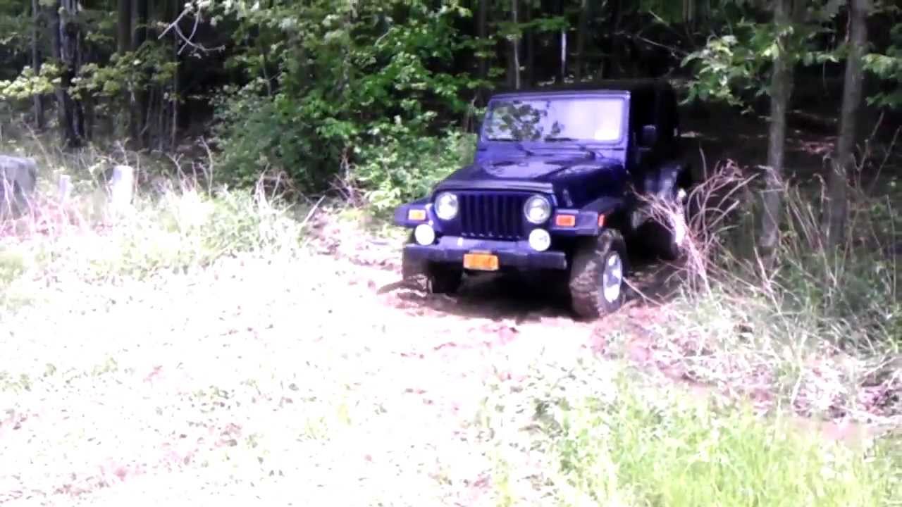  Jeep wrangler mudding  YouTube