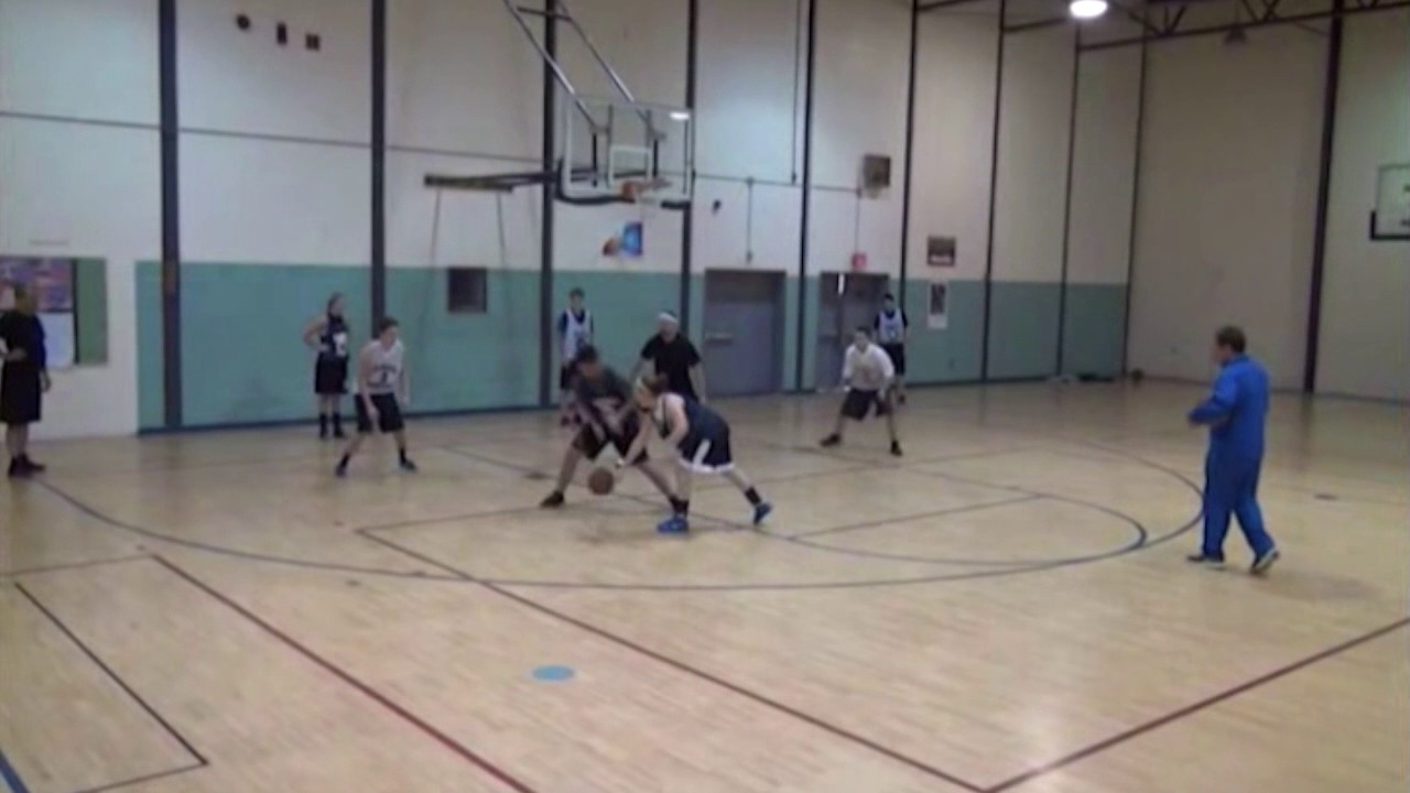 5 Great youth one on one basketball team drills YouTube