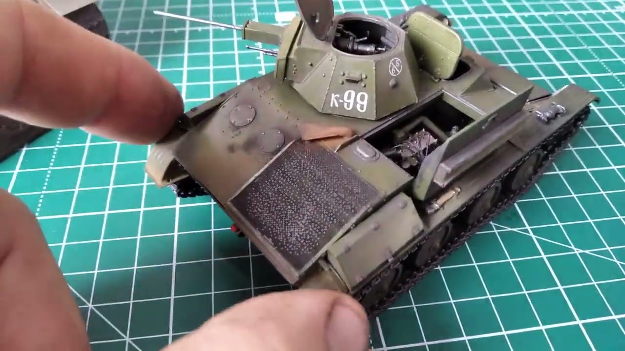 два танка с интерьером от Миниарт