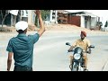 MJESHI MIKONONI MWA TRAFFIC NANI ATASHINDA (ndaro & ganslay)