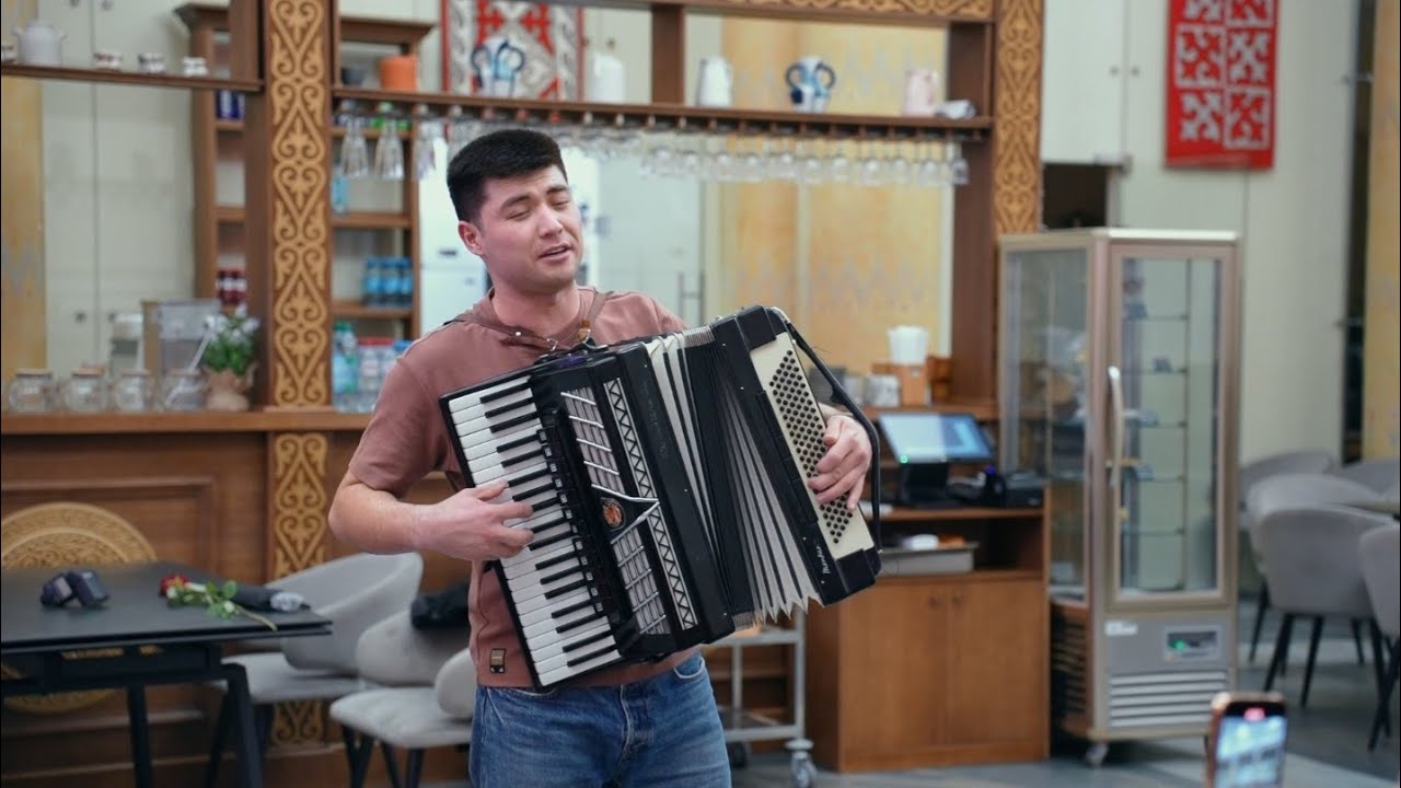 Омор Нургазы уулу "Сезимдешим" автор. Максат Кулуев