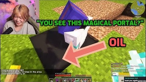 Sykkuno shows Miyoung his 