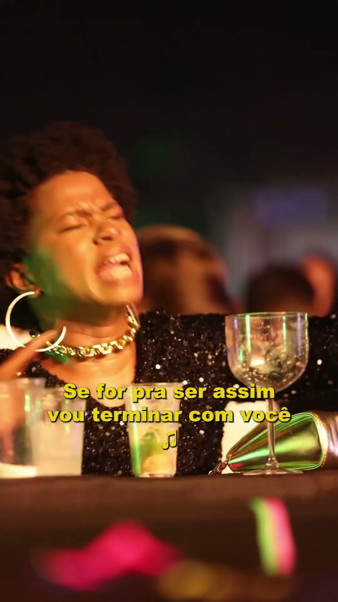 Se for pra ser assim é melhor eu ir embora Você não tem um coração, tem uma gaiola