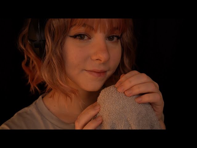 casual ASMR | close up Whispered Ramble & no editing - comfy Sounds, Towel Scratching