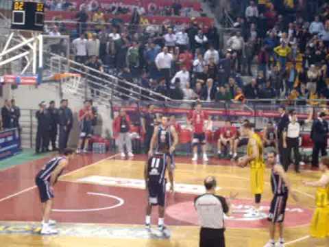 Aris - Panionios 75-74: Betts winning free throw