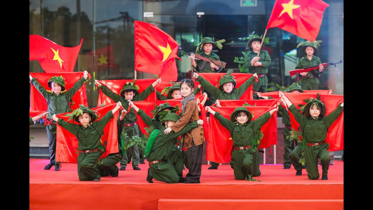 Khát vọng ngày trở về - 2A6 tiểu học Tây Sơn, quận HBT dự thi cấp TP 