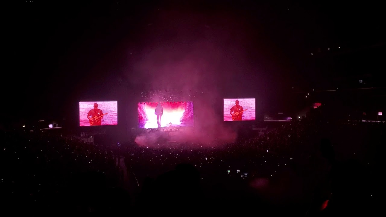 Illenium I care into @ascend tour LA