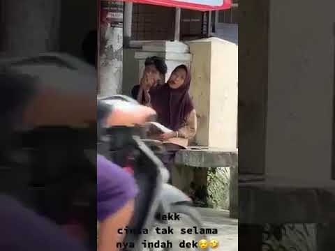 ngintip anak sekolah pake seragam pramuka pacaran 😆😆