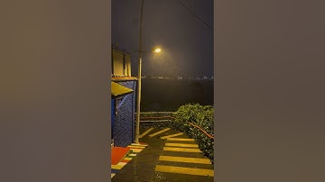 (أَلَمْ تَرَ أَنَّ اللَّهَ أَنزَلَ مِنَ السَّمَاءِ مَاءً) القارئ : هزاع البلوشي