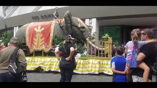 A few moments of Street Parade at Olympic Boulevard during Sydney RES.