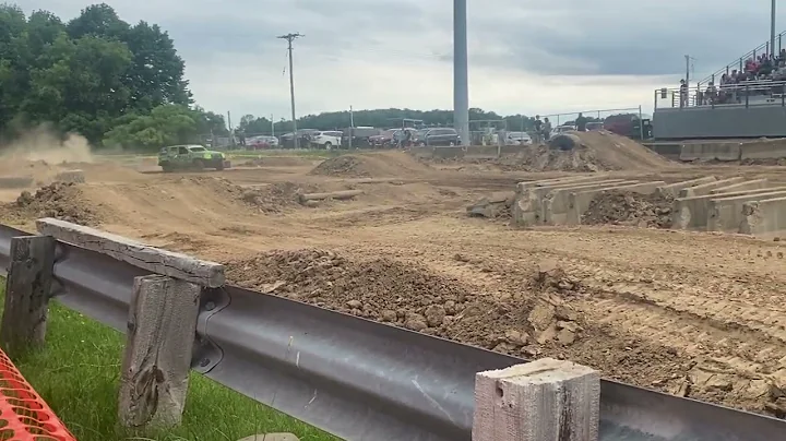 TUFF TRUCKS | Erik Fonder, 1st Run | Neillsville W...