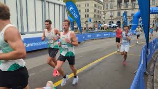 Half Marathon Runners Passing Stadthausquai | Zürich 2026