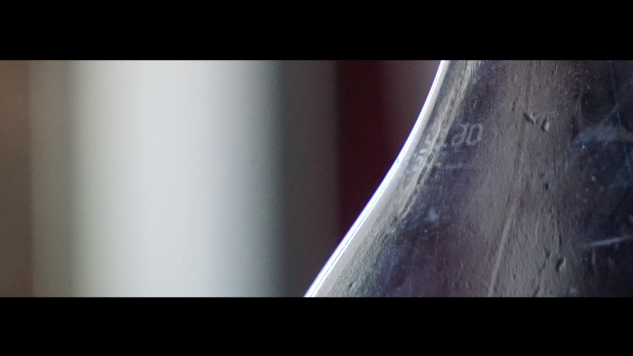 Tiene la sombra muy larga.- La Ruina