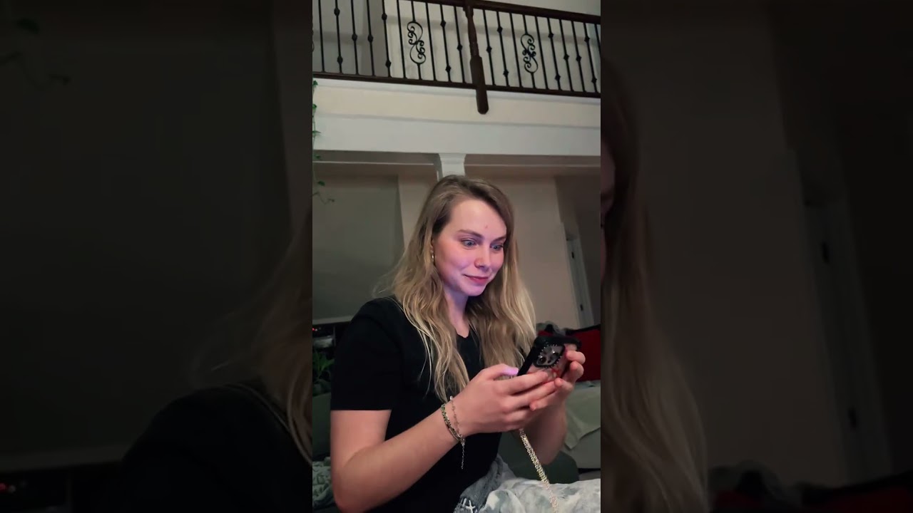 Pretty sure she rebooted for a second 😂