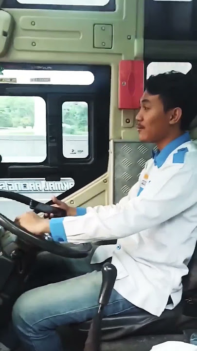 SUPIR BUS GABUT BIKIN NGAKAK SEMUA ORANG 'Kamu Nanya' di iringi basuri #short #videoshort