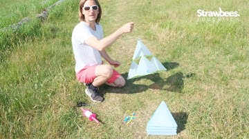 Sierpinski Kite Flying by Strawbees