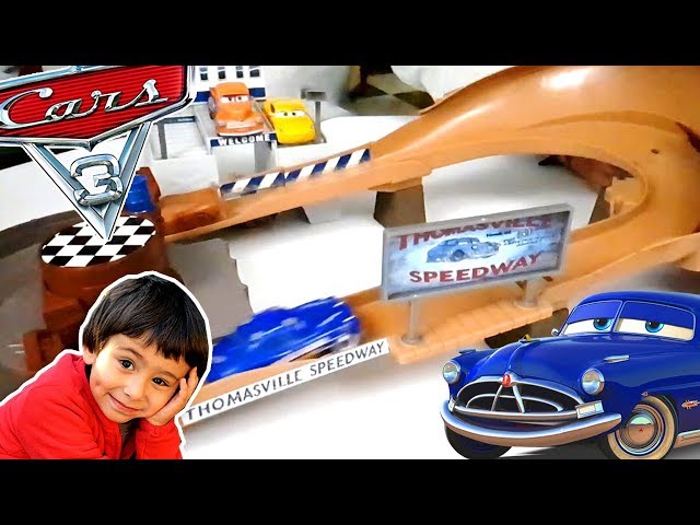 Disney Pixar Cars 3 - Thomasville Trackset - Autre circuits et