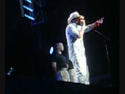 American Soldier and Courtesy of the Red, White and Blue featuring Trace Adkins - Live from Buffalo