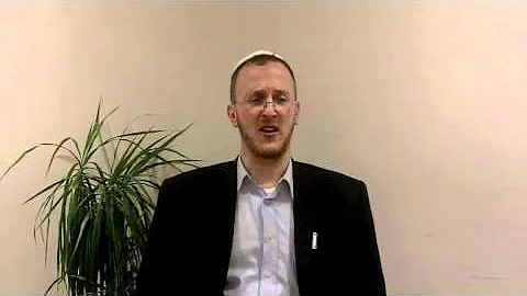 Rabbi Leo Dee- What is a Mezuzah Written On?