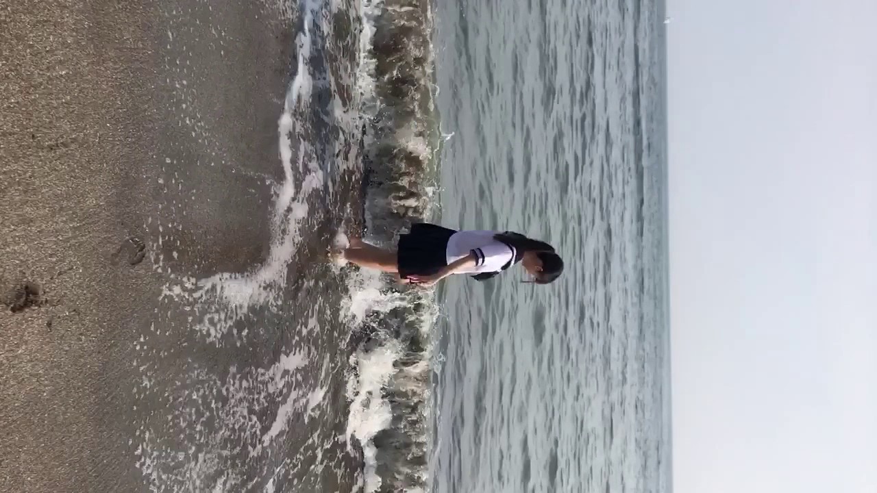 江ノ島とセーラー服 夢野まな