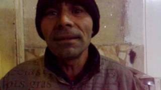 Omul Strazii, Cu Voce De Aur