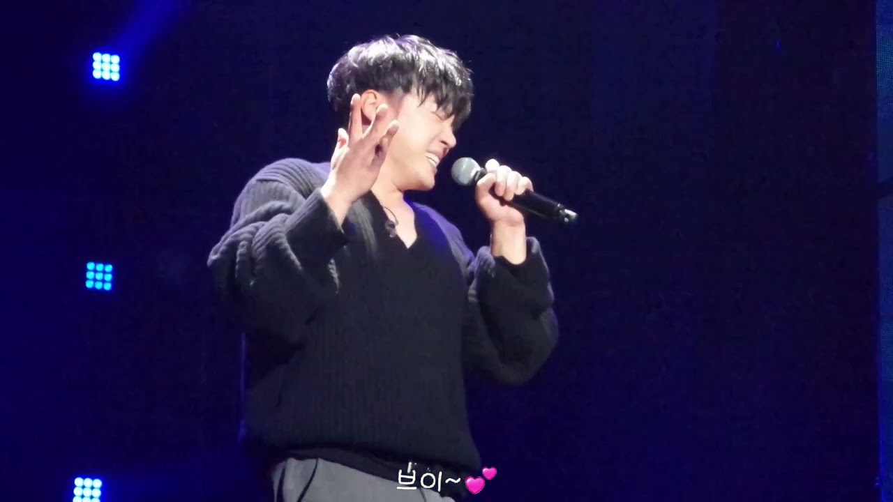 명복을 빕니다 웃는 모습이 이쁜 휘성 그곳에서는 늘 웃길.. 2024년 12월 24일 콘서트에서 부른 '안되나요' - 휘성(Realslow)