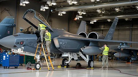 "The Insane Engineering of the F-14 Tomcat"​ | See What Happpens