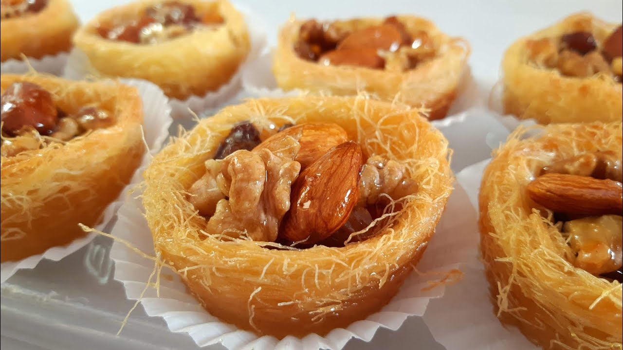 متعيهم بعش البلبل مذاااق ولا أروع هشة تذوب في الفم رااائعة المذاق وراقية الشكل سهلة وسريعة التحضير