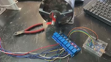 Control de motor trifásico por medio de un variable de frecuencias programado por Arduino