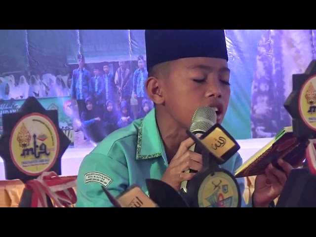 Penampilan Adik Riki Kurniawan Pada Acara Tasyakkuran Pondok Pesantren Al Qur'an Nurul Hidayah class=